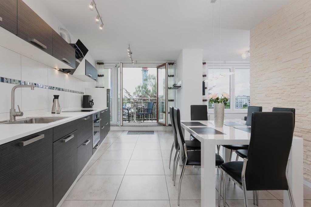 Riverside Apartment With Balcony By Noclegi Renters Świnoujście Εξωτερικό φωτογραφία